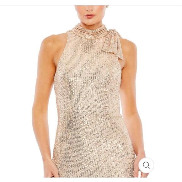 11280 Mac Duggal Gold Sequined Halter Neck Shoulder Bow Gown Dress NEW Size 6 - Picture 2 of 8